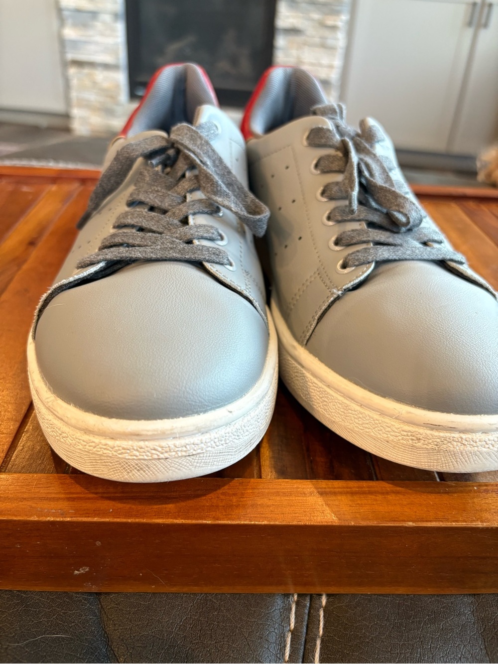 English Laundry Men’s Gray and Red Mid Top Athletic Casual Activewear Sneakers 9